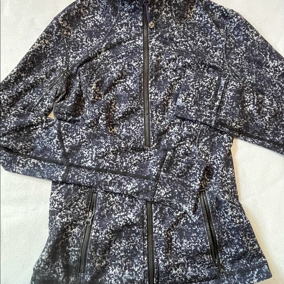 Lululemon Define running jacket - Picture 1 of 9